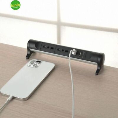 ELECTRALINE 61914 - Alu-Line Scrivania 2 prese, USB 2.1A, Nera ELECTRALINE 61914 - Alu-Line Scrivania 2 prese, USB 2.1A, Nera