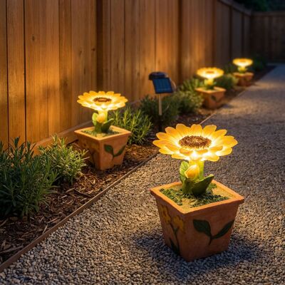 EGLO - Quattro LED - Fiore - 4xLED - Lampada solare da giardino EGLO - Quattro LED - Fiore - 4xLED - Lampada solare da giardino