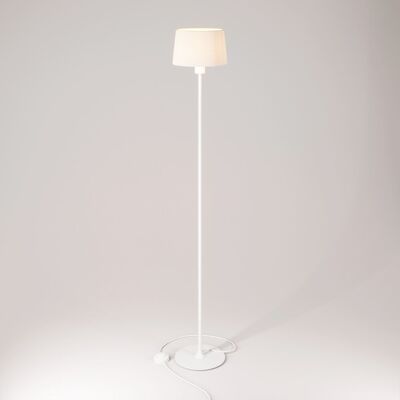 Creative – Mag-y Stehleuchte Mit Rundem Metallfuß Und Athena-lampenschirm Creative – Mag-y Stehleuchte Mit Rundem Metallfuß Und Athena-lampenschirm