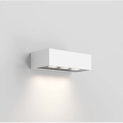 ZAFFERANO Forward Lampada Da Parete Per Esterni 3 Luci Asimmetrica A Led, Struttura In Alluminio Bianco, Design Moderno Per Illuminazione Facciate 15,5w ZAFFERANO Forward Lampada Da Parete Per Esterni 3 Luci Asimmetrica A Led, Struttura In Alluminio Bianco, Design Moderno Per Illuminazione Facciate 15,5w