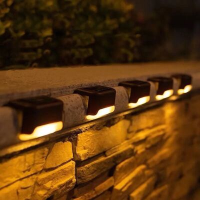 OEM Set Di 4 Applique Solari Nere • Illuminazione Solare Per Esterni • Impermeabili • Applique • Luce Da Vialetto • Luce Solare Da Giardino • Luce Bianca Calda • Lampada Solare Per Esterni • Illuminazione OEM Set Di 4 Applique Solari Nere • Illuminazione Solare Per Esterni • Impermeabili • Applique • Luce Da Vialetto • Luce Solare Da Giardino • Luce Bianca Calda • Lampada Solare Per Esterni • Illuminazione