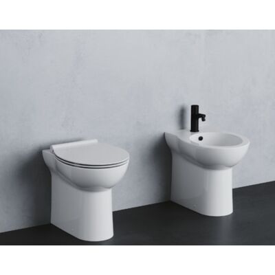 AZZURRA Sanitari Fast Filomuro Con Sedile Softclose Di Ceramica AZZURRA Sanitari Fast Filomuro Con Sedile Softclose Di Ceramica