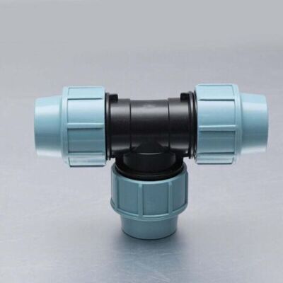 OEM Raccordo A T Per Tubo Dell'acqua Con Tre Uscite Femmina (3 X 32 Mm) Raccordo A Morsetto Per Tubi In Pe (ø 32) OEM Raccordo A T Per Tubo Dell'acqua Con Tre Uscite Femmina (3 X 32 Mm) Raccordo A Morsetto Per Tubi In Pe (ø 32)