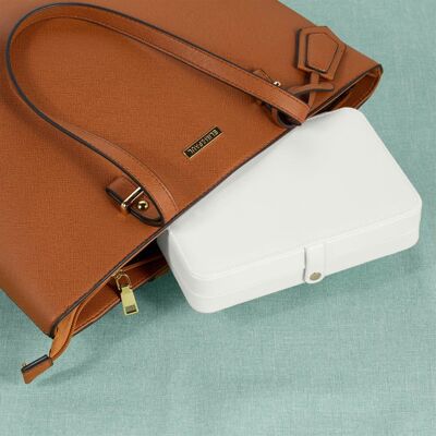 OEM Pratico Sistema Di Stoccaggio Per Anelli E Catene, Per I Viaggi, Axlxp 4,5x21x14,5 Cm, Bianco OEM Pratico Sistema Di Stoccaggio Per Anelli E Catene, Per I Viaggi, Axlxp 4,5x21x14,5 Cm, Bianco