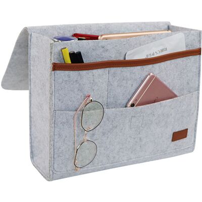 OEM Organizzatore Da Comodino Grigio, Organizer In Feltro Per Comodino, Tasca Portaoggetti Per Telefono, Telecomando, Diario, Penna, Rivista, Occhiali OEM Organizzatore Da Comodino Grigio, Organizer In Feltro Per Comodino, Tasca Portaoggetti Per Telefono, Telecomando, Diario, Penna, Rivista, Occhiali