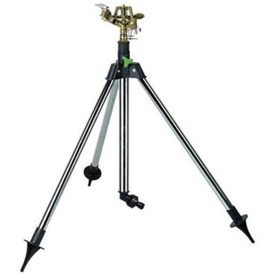 OEM Irrigatore In Metallo Su Treppiede. Lunghezza Di Spruzzo Regolabile. Angolo Di Irrigazione Regolabile Da 0 A 360°. Adatto A Terreni Irregolari. OEM Irrigatore In Metallo Su Treppiede. Lunghezza Di Spruzzo Regolabile. Angolo Di Irrigazione Regolabile Da 0 A 360°. Adatto A Terreni Irregolari.