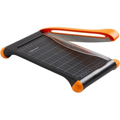 Fiskars Ghigliottina Per Carta - Bypass 22,8 Cm A5 - Taglio Preciso Per Progetti D'Ufficio E Artigianali Fiskars Ghigliottina Per Carta - Bypass 22,8 Cm A5 - Taglio Preciso Per Progetti D'Ufficio E Artigianali
