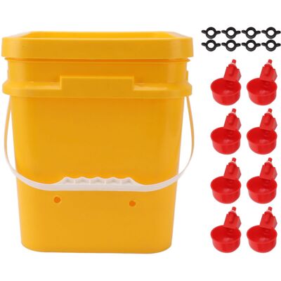 OEM Abbeveratoio Per Polli, Abbeveratoio Automatico Per Polli, Mangiatoia Per Polli, Attrezzatura Per Bere Con Secchio Manuale Da 12 Litri (secchio A Ciotola Rossa Per Uccelli - Viti Nere) OEM Abbeveratoio Per Polli, Abbeveratoio Automatico Per Polli, Mangiatoia Per Polli, Attrezzatura Per Bere Con Secchio Manuale Da 12 Litri (secchio A Ciotola Rossa Per Uccelli - Viti Nere)