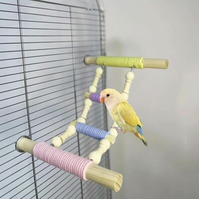 OEM Scaletta Per Uccelli Colorata A 4 Gradini Con Vite Per Parrocchetti Calopsitte Piccioncini - Giocattolo Da Arrampicata In Legno Naturale E Corda Di Cotone Per Gabbia Per Uccelli (montaggio A Vite) OEM Scaletta Per Uccelli Colorata A 4 Gradini Con Vite Per Parrocchetti Calopsitte Piccioncini - Giocattolo Da Arrampicata In Legno Naturale E Corda Di Cotone Per Gabbia Per Uccelli (montaggio A Vite)