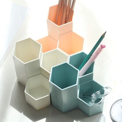 OEM Questo Portapenne A Tre Scomparti È Ideale Per Riporre Pennelli Da Trucco E Articoli Per Ufficio. Realizzato In Abs Ecologico, È Perfetto Per Uffici E Scuole. OEM Questo Portapenne A Tre Scomparti È Ideale Per Riporre Pennelli Da Trucco E Articoli Per Ufficio. Realizzato In Abs Ecologico, È Perfetto Per Uffici E Scuole.