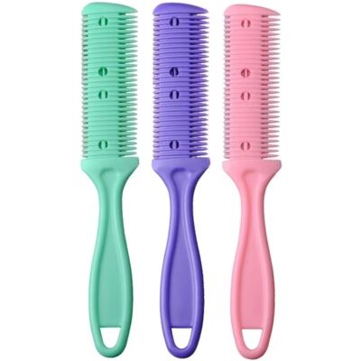 OEM Set Composto Da Tre Pezzi: Pettine E Taglia-frangia (lame Non Incluse). OEM Set Composto Da Tre Pezzi: Pettine E Taglia-frangia (lame Non Incluse).