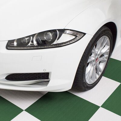 Piastrella SOGI PAV-02-VE in PVC verde per pavimento officina e garage - disponibile in KIT Piastrella SOGI PAV-02-VE in PVC verde per pavimento officina e garage - disponibile in KIT