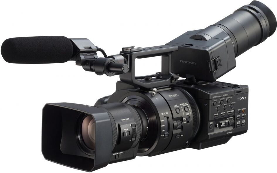 Sony NEX-FS700R + 18-200mm F/3.5-6.3 PZ E OSS - Videocamera - 2 ANNI DI GAR. ITALIA