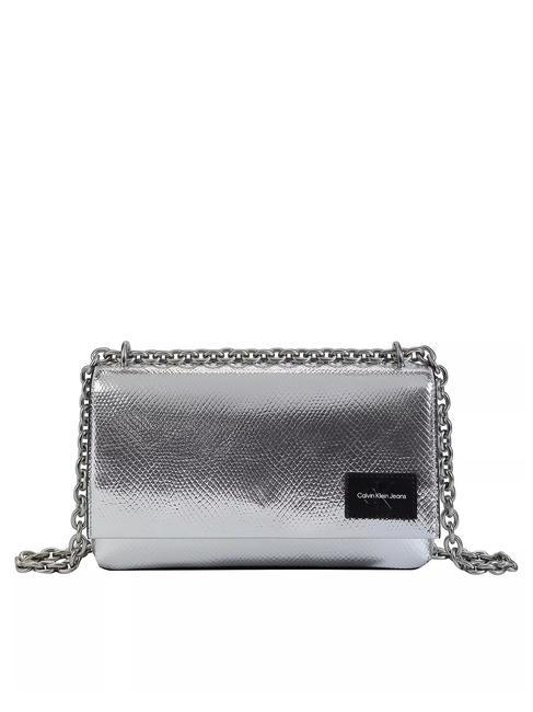 Calvin Klein SCULPTED SNAKE PRINT Borsa con flap e tracolla catena