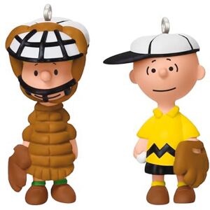 Hallmark Keepsake Mini Adornos de Navidad 2025, The Peanuts Gang Playing Catch, Juego de 2, Regalos para fanáticos de los Cacahuetes Hallmark Keepsake Mini Adornos de Navidad 2025, The Peanuts Gang Playing Catch, Juego de 2, Regalos para fanáticos de los Cacahuetes