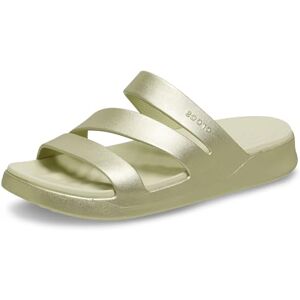 Crocs Getaway Sandalias de tiras para mujer, color champaña metálico, 9 Crocs Getaway Sandalias de tiras para mujer, color champaña metálico, 9