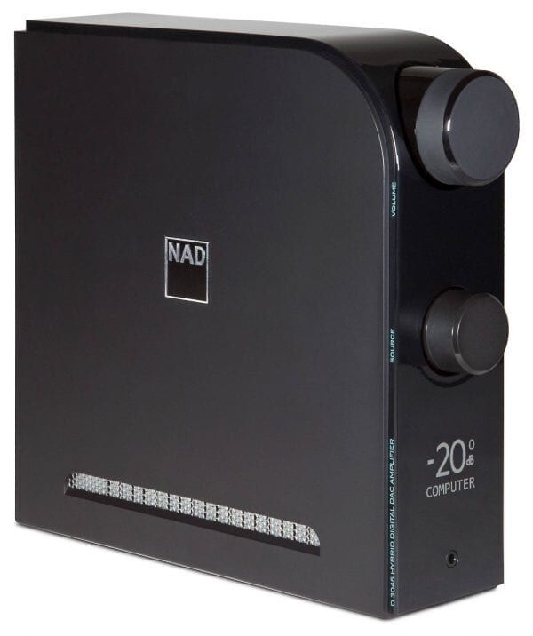 NAD D3045 versterker