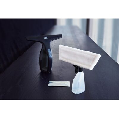 AEG WX7 Crystal Clean Glasreiniger met spuitfles 9001683342 AEG WX7 Crystal Clean Glasreiniger met spuitfles 9001683342