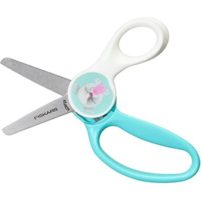 Fiskars Kinderschaar met afbeelding van puppy's, vanaf 6 jaar, lengte: 13 cm, voor rechts- en linkshandigen, metalen lemmet/kunststof mouwen, blauw/wit, Magic Morph, 1064076 Fiskars Kinderschaar met afbeelding van puppy's, vanaf 6 jaar, lengte: 13 cm, voor rechts- en linkshandigen, metalen lemmet/kunststof mouwen, blauw/wit, Magic Morph, 1064076