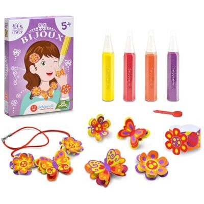Sabbiarelli Sieradenset 5+ Sand Art Set voor het maken van sieraden Bevat plakkaarten, gekleurd zand en mini-spatel 100% Made in Italy creatieve vrije tijd meisjes 5-12 jaar Sabbiarelli Sieradenset 5+ Sand Art Set voor het maken van sieraden Bevat plakkaarten, gekleurd zand en mini-spatel 100% Made in Italy creatieve vrije tijd meisjes 5-12 jaar