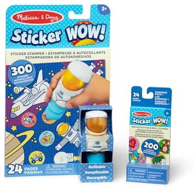 Melissa & Doug Sticker Wow Pack Astronaut: activiteitenblok met 24 pagina's, stickerstempel, mini-activiteitenblok, 500 stickers, verzamelfiguur en fidget-speelgoed Melissa & Doug Sticker Wow Pack Astronaut: activiteitenblok met 24 pagina's, stickerstempel, mini-activiteitenblok, 500 stickers, verzamelfiguur en fidget-speelgoed