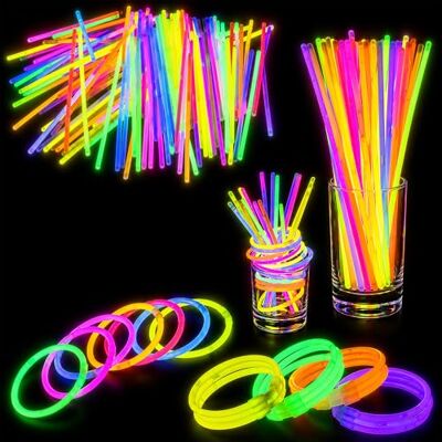 Trimming Shop 25 stuks partylichtstaafjes met connectoren kleurrijke lichtsticks voor volwassenen Maak neonkettingen, lichtgevende armbanden, brillen en hoofdbanden Trimming Shop 25 stuks partylichtstaafjes met connectoren kleurrijke lichtsticks voor volwassenen Maak neonkettingen, lichtgevende armbanden, brillen en hoofdbanden