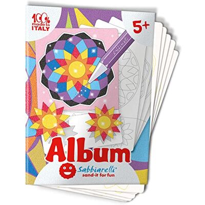 Sabbiarelli – Mandala-album zelfklevende vellen voor zand kunst Bevat 5 zelfklevende A5-tekeningen, 100% Made in Italy, knutselwerk, kinderen 5-12 jaar, gekleurd zand niet inbegrepen Sabbiarelli – Mandala-album zelfklevende vellen voor zand kunst Bevat 5 zelfklevende A5-tekeningen, 100% Made in Italy, knutselwerk, kinderen 5-12 jaar, gekleurd zand niet inbegrepen