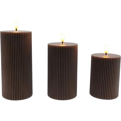 Relaxdays Set van 3 led-kaarsen, 3 maten, flikkerende vlam, echte was, met groeven, vlamloos, koffiebruin Relaxdays Set van 3 led-kaarsen, 3 maten, flikkerende vlam, echte was, met groeven, vlamloos, koffiebruin
