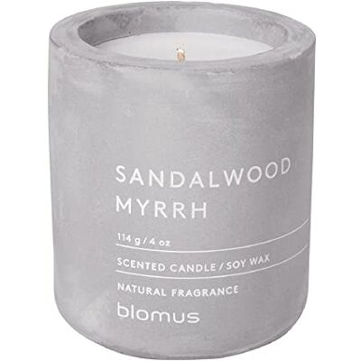 blomus RAGA-geurkaars S van sojawas, microchip, hoogwaardige kamergeur, karakteristieke betonlook, geur Sandalwood MYRRH, 24 uur brandduur (H / B / D: 8 x 6,5 x 6,5 cm, Micro Chip, 65652) blomus RAGA-geurkaars S van sojawas, microchip, hoogwaardige kamergeur, karakteristieke betonlook, geur Sandalwood MYRRH, 24 uur brandduur (H / B / D: 8 x 6,5 x 6,5 cm, Micro Chip, 65652)