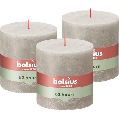 BOLSIUS Set van 3 rustieke stompkaarsen 10 x 10 cm lichtgrijs BOLSIUS Set van 3 rustieke stompkaarsen 10 x 10 cm lichtgrijs