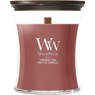 WoodWick 92104E Medium geurkaars in glas met knetterend lont, kaars, was, kaneel-chai, brandduur tot 60 uur, medium. WoodWick 92104E Medium geurkaars in glas met knetterend lont, kaars, was, kaneel-chai, brandduur tot 60 uur, medium.