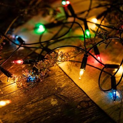 Hellum Lichtsnoer met pisellokaars voor binnen in verschillende uitvoeringen Hellum Lichtsnoer met pisellokaars voor binnen in verschillende uitvoeringen
