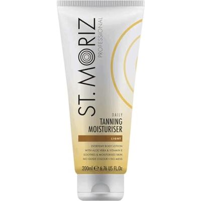 ST. MORIZ St Moriz Professional Lichte dagelijkse bruiningscrème, geleidelijke vochtinbrengende lotion, aloë vera en vitamine E, vochtinbrengende crème voor het lichaam ontmoet valse bruining, veganistisch ST. MORIZ St Moriz Professional Lichte dagelijkse bruiningscrème, geleidelijke vochtinbrengende lotion, aloë vera en vitamine E, vochtinbrengende crème voor het lichaam ontmoet valse bruining, veganistisch