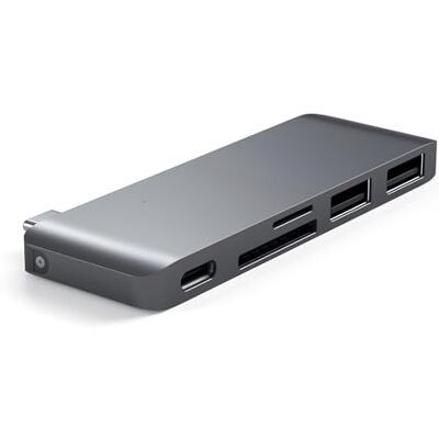SATECHI 5-in-1 hub USB C Combo Multiport met 2 x USB-A 3.0-poorten, USB-C gegevens en opladen, micro/SD-schijven, aluminium dongle voor MacBook Air/Pro/Neo en Plus Space Grey SATECHI 5-in-1 hub USB C Combo Multiport met 2 x USB-A 3.0-poorten, USB-C gegevens en opladen, micro/SD-schijven, aluminium dongle voor MacBook Air/Pro/Neo en Plus Space Grey