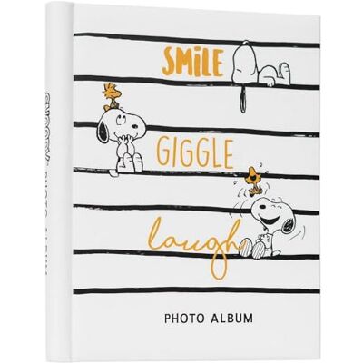 Grupo Erik Traditioneel fotoalbum Snoopy 24 x 32 cm Met zelfklevende pagina's en harde kaft Traditioneel fotoalbum met harde omslag, leeg fotoalbum, officieel gelicentieerd Grupo Erik Traditioneel fotoalbum Snoopy 24 x 32 cm Met zelfklevende pagina's en harde kaft Traditioneel fotoalbum met harde omslag, leeg fotoalbum, officieel gelicentieerd