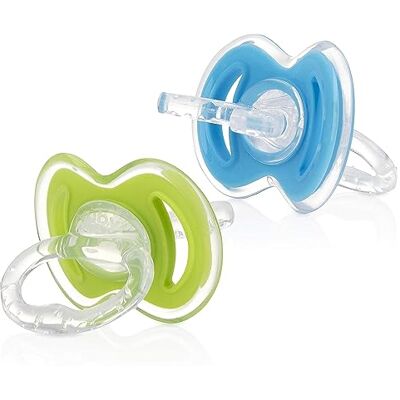 Nuby Set van 2 bijtringen voor spenen van Gum-eez Eerste tandheelkundige hulp voor baby's 2-2 stuks bijtringen van zachte siliconen Groen en blauw 3 maanden Nuby Set van 2 bijtringen voor spenen van Gum-eez Eerste tandheelkundige hulp voor baby's 2-2 stuks bijtringen van zachte siliconen Groen en blauw 3 maanden