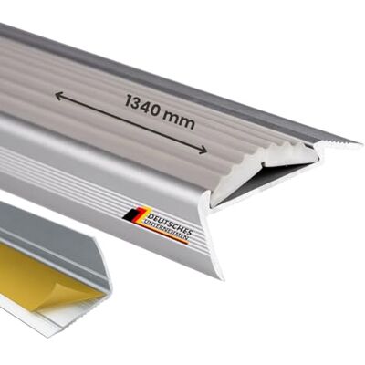 Floordirekt Zelfklevende aluminium traprandbescherming met antislip rubberen randbescherming voor laminaat en parket Floordirekt Zelfklevende aluminium traprandbescherming met antislip rubberen randbescherming voor laminaat en parket