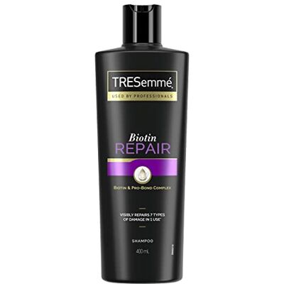 TRESemmé TRESEMMÉ Versterkende shampoo voor haar op zoek naar volume en zachtheid voor het reinigen en verdichten met uitgebalanceerde formule TRESemmé TRESEMMÉ Versterkende shampoo voor haar op zoek naar volume en zachtheid voor het reinigen en verdichten met uitgebalanceerde formule