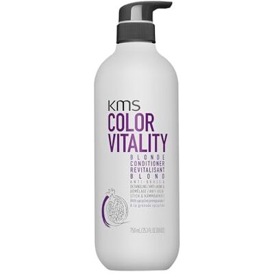 KMS Colorvitity Blonde Conditioner 750 ml voor natuurlijk, verlicht of highlights haar dat droog, poreus is geworden of een gele tint heeft gekregen. KMS Colorvitity Blonde Conditioner 750 ml voor natuurlijk, verlicht of highlights haar dat droog, poreus is geworden of een gele tint heeft gekregen.