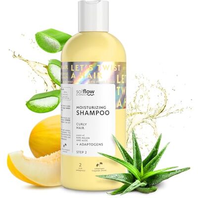 So!Flow Krullendefiniërende shampoo met citrusextracten en astragalus – ontworpen voor krullend haar om elke krul te voeden en te definiëren met een mix van voedzame botanische So!Flow Krullendefiniërende shampoo met citrusextracten en astragalus – ontworpen voor krullend haar om elke krul te voeden en te definiëren met een mix van voedzame botanische