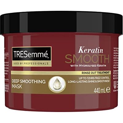 TRESemmé TRESemme Keratine Smooth Deep Smoothing Mask Gehydrolyseerde Keratine Haarbehandeling voor zacht, glanzend en pluisvrij haar, 440 ml TRESemmé TRESemme Keratine Smooth Deep Smoothing Mask Gehydrolyseerde Keratine Haarbehandeling voor zacht, glanzend en pluisvrij haar, 440 ml