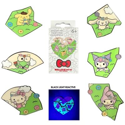 Funko Loungefly Hello Kitty & Friends Bloemenkrans Emaille pin 1 van 6 om te verzamelen Variabele stijlen Hello Kitty Blinde doos Emaille pinnen Mooie verzamelbroche Funko Loungefly Hello Kitty & Friends Bloemenkrans Emaille pin 1 van 6 om te verzamelen Variabele stijlen Hello Kitty Blinde doos Emaille pinnen Mooie verzamelbroche