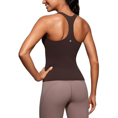 CRZ YOGA Butterluxe workout tanktops voor dames met geïntegreerde racerback beha, Bruin in hete fudge, 36 36 CRZ YOGA Butterluxe workout tanktops voor dames met geïntegreerde racerback beha, Bruin in hete fudge, 36 36