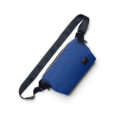 Bellroy Classic Sling (3 l klassieke minimalistische schoudertas met interne organisatie, verstelbare riem en zelfsamendrukkende vouw), Indigo, Eén maat, Classic Sling 3L Bellroy Classic Sling (3 l klassieke minimalistische schoudertas met interne organisatie, verstelbare riem en zelfsamendrukkende vouw), Indigo, Eén maat, Classic Sling 3L