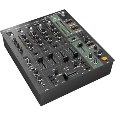 Behringer DJX900USB Professionele 5-kanaals DJ-mixer met INFINIUM 'Contact-Free' VCA Crossfader, geavanceerde digitale effecten en USB-/audio-interface Behringer DJX900USB Professionele 5-kanaals DJ-mixer met INFINIUM 'Contact-Free' VCA Crossfader, geavanceerde digitale effecten en USB-/audio-interface