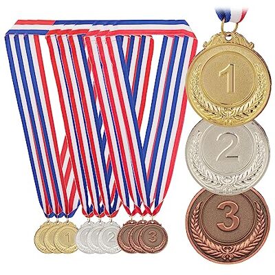 Relaxdays Set van 12 kindermedaille Ø 5 cm 1.2.3 plaats voetballint winnende medaille metaal goud zilver brons Relaxdays Set van 12 kindermedaille Ø 5 cm 1.2.3 plaats voetballint winnende medaille metaal goud zilver brons
