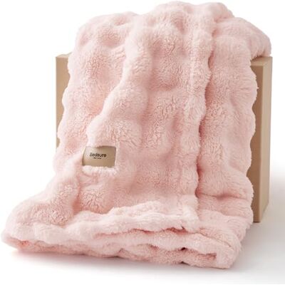 Bedsure Bubble Knuffeldeken, pluizige deken, bankdeken, fleece-deken, zachte deken voor slaapkamer, woonkamer, decoratie van slaapkamer, woonkamer, deken (kristalroze, 220 x 240 cm) Bedsure Bubble Knuffeldeken, pluizige deken, bankdeken, fleece-deken, zachte deken voor slaapkamer, woonkamer, decoratie van slaapkamer, woonkamer, deken (kristalroze, 220 x 240 cm)