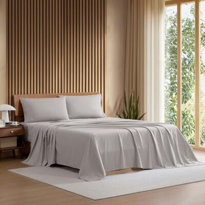 Lacoste 4-delige beddengoedset van 100% percal katoen, koel, helder, mat en duurzaam, Oeko-Tex gecertificeerd, voor California King bed, effen, grijs Lacoste 4-delige beddengoedset van 100% percal katoen, koel, helder, mat en duurzaam, Oeko-Tex gecertificeerd, voor California King bed, effen, grijs