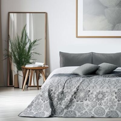 DecoKing 77191 Alhambra stalen sprei zilver en wit met zilveren en witte stiksels, 260 x 280 cm DecoKing 77191 Alhambra stalen sprei zilver en wit met zilveren en witte stiksels, 260 x 280 cm