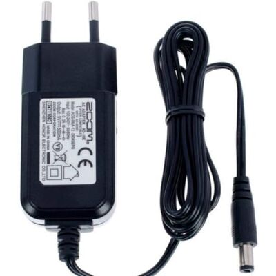Zoom AD-16 EU voeding voor gitaar- en baseffecten, drummachines en drummachines 9 V DC center negatief, veelzijdige compatibiliteit Zoom AD-16 EU voeding voor gitaar- en baseffecten, drummachines en drummachines 9 V DC center negatief, veelzijdige compatibiliteit